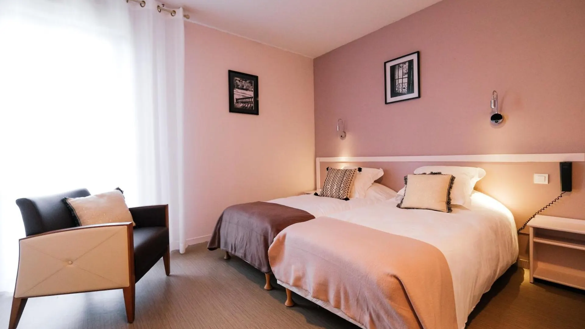 Domaine De Pousinies Hotel Saint-Étienne-de-Tulmont